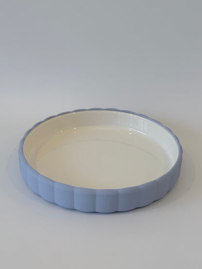 Ceramic Plate With Scallop Silicone Sleeve