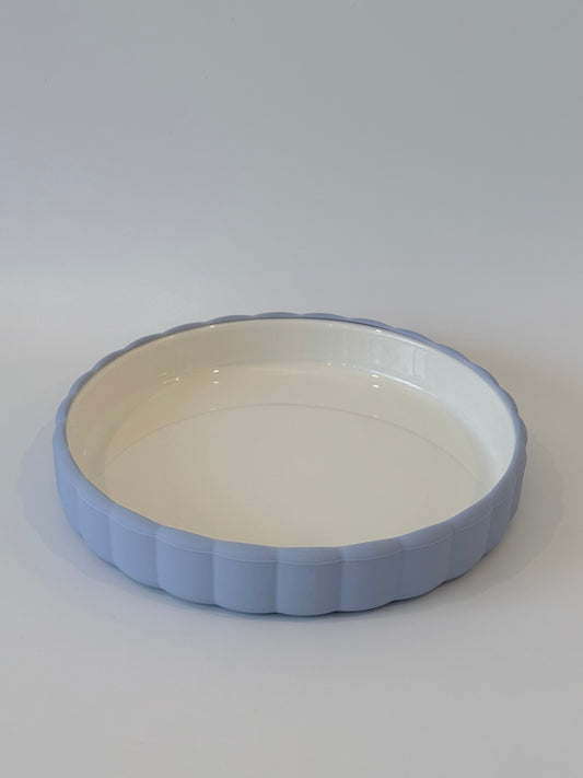 Ceramic Plate With Scallop Silicone Sleeve