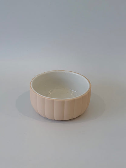 Kids Ceramic Bowl With Scallop Silicone Sleeve