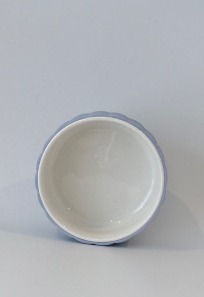 Ceramic Bowl With Scallop Silicone Sleeve